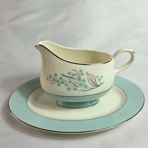 Sevron Blue Lace Gravy Boat & Underplate Floral Center Aqua Blue Border